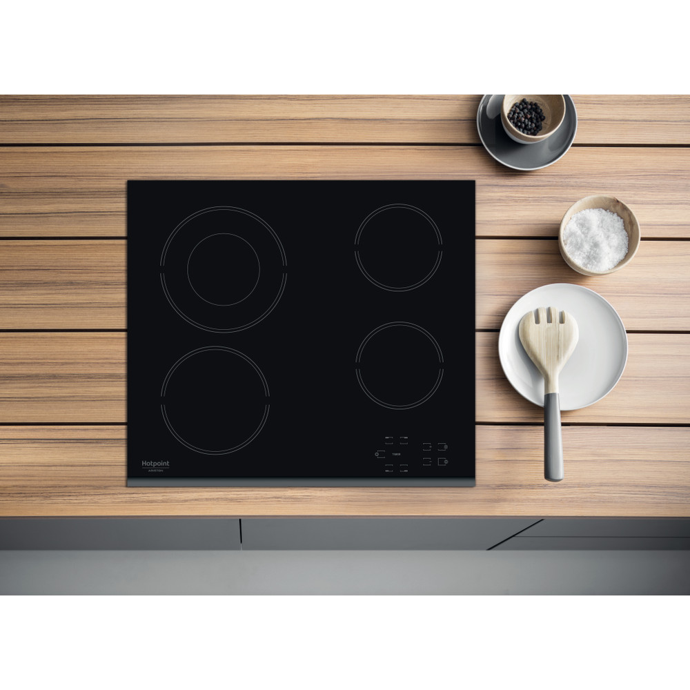 Hotpoint_Ariston Placa HR 632 B Preto Radiant vitroceramic Lifestyle frontal