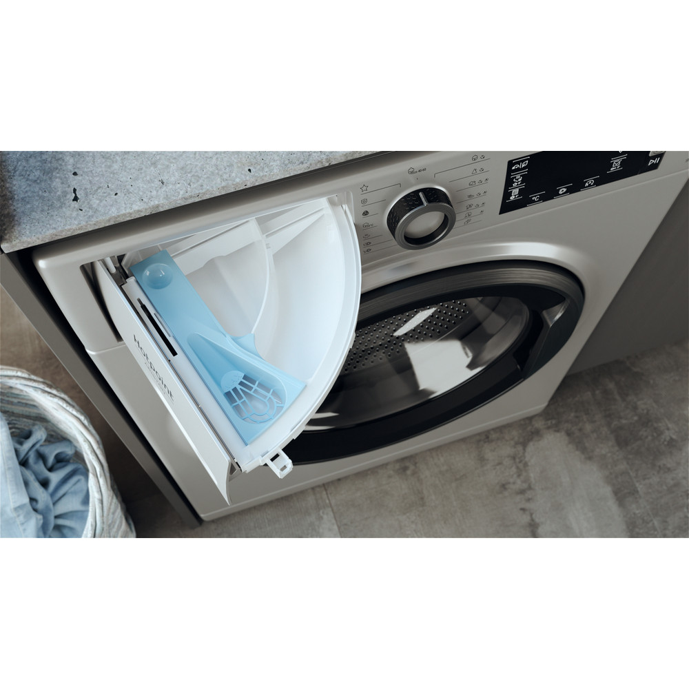 Hotpoint_Ariston Maşină de spălat rufe Neincorporabil NLCD 946 SS A EU N Argintiu Încărcare frontală A Drawer