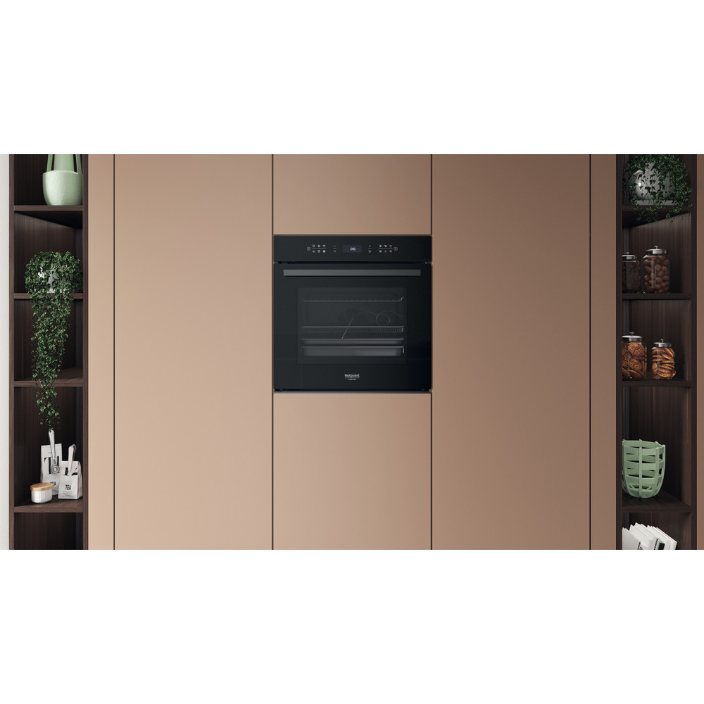 Hotpoint_Ariston Horno Incorporado HAOI78PHT1SBA Eléctrico A + Lifestyle frontal