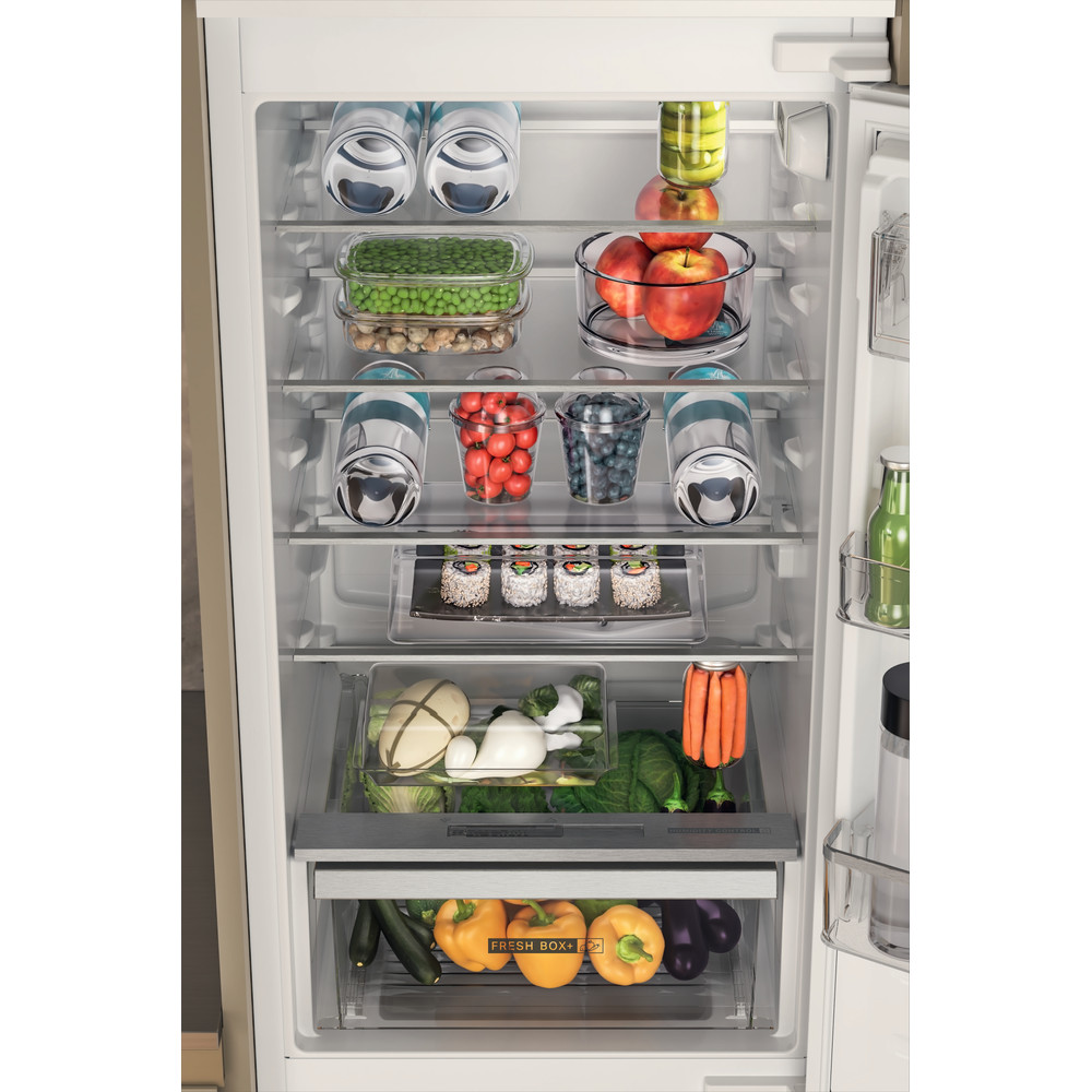 Whirlpool Kombinovaná chladnička s mrazničkou Vestavné WHC18D031C1 Bílá 2 doors Drawer