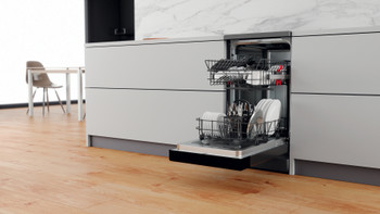 Whirlpool SupremeClean WSFE 2B19 X UK N Dishwasher A+++ 10