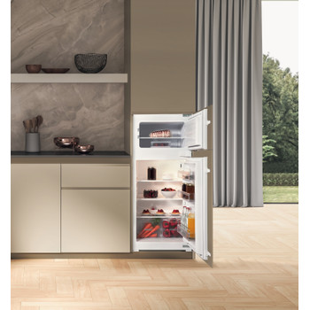 Whirlpool Kombinerat kylskåp/frys Inbyggda ART 3752 White 2 doors Lifestyle frontal open