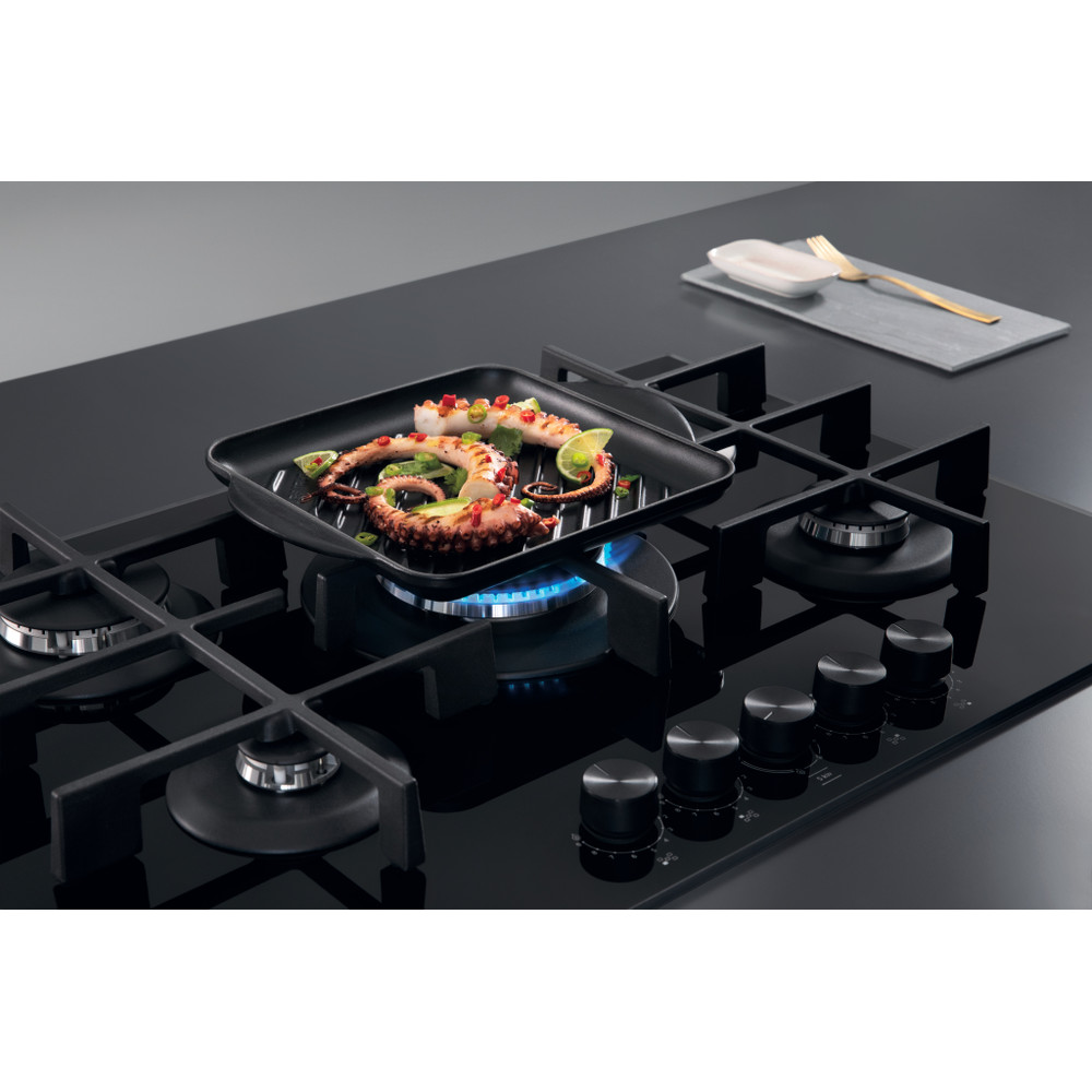 Whirlpool Hob GOWL 758/NB Black Gas Lifestyle detail