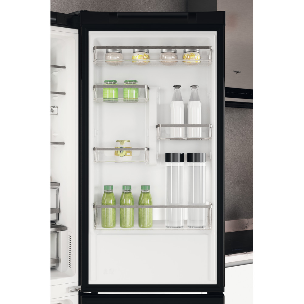 Whirlpool Kombinirani hladnjak Samostojeći W7X 93T KS Crna/Inox 2 doors Lifestyle detail