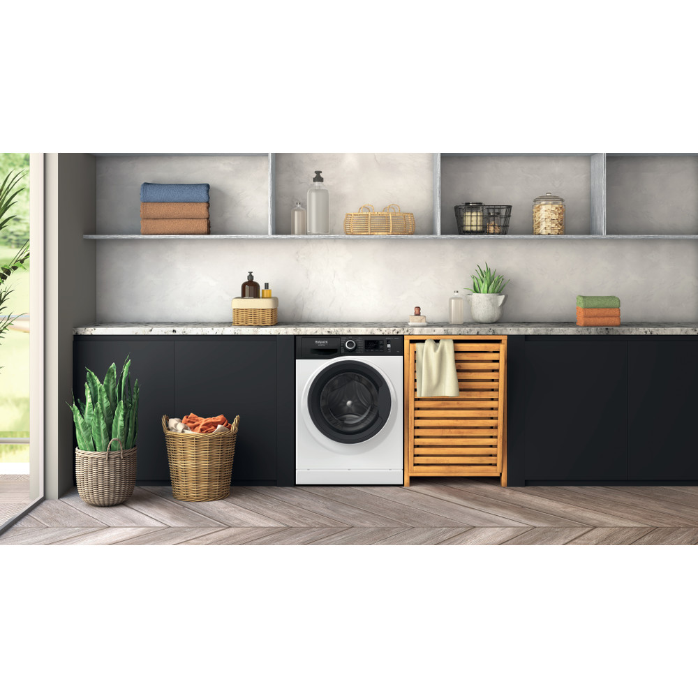 Hotpoint_Ariston Lave-linge Pose-libre CNWB 11489 WBMVA FR Blanc Lave-linge frontal A Lifestyle frontal