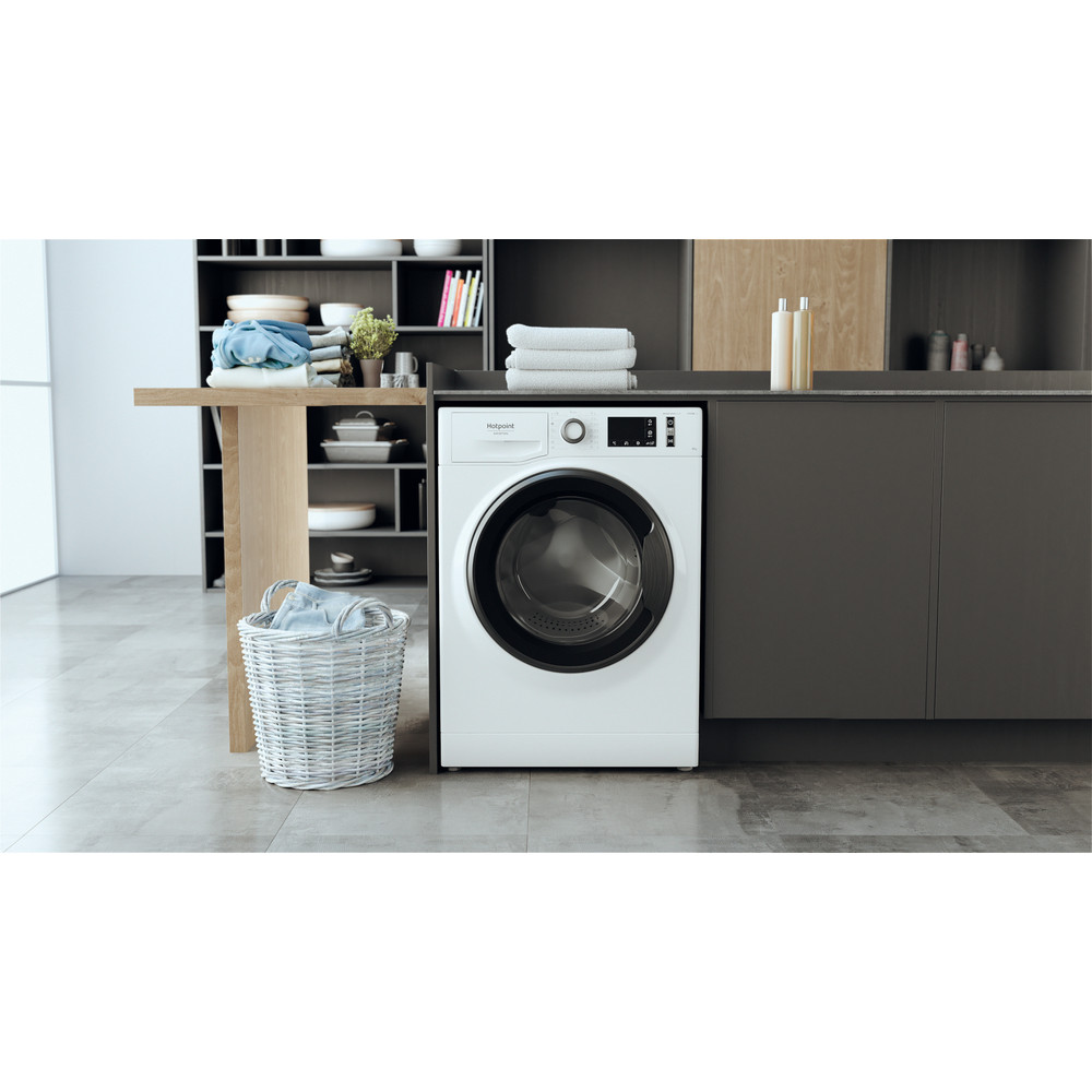 Hotpoint_Ariston Maşină de spălat rufe Neincorporabil NM11 846 WS A EU N Alb Încărcare frontală A Lifestyle frontal