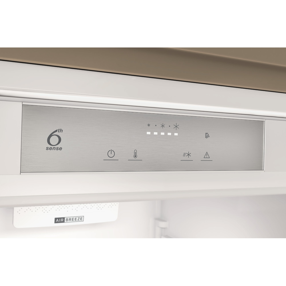 Whirlpool Kombinirani hladnjak Ugradbeni WNBB20SC22R Bijela 2 doors Control panel