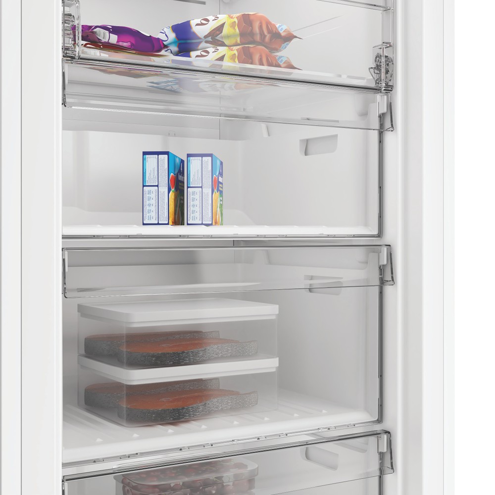 Whirlpool Mraznička Voľne stojace WHMFF 1292 W4E White - ARC P1 Lifestyle detail