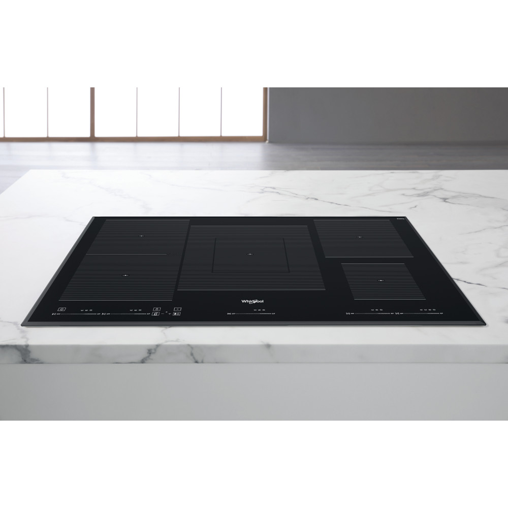 Whirlpool Table de cuisson WT 1090 BA Noir Induction vitroceramic Lifestyle frontal top down
